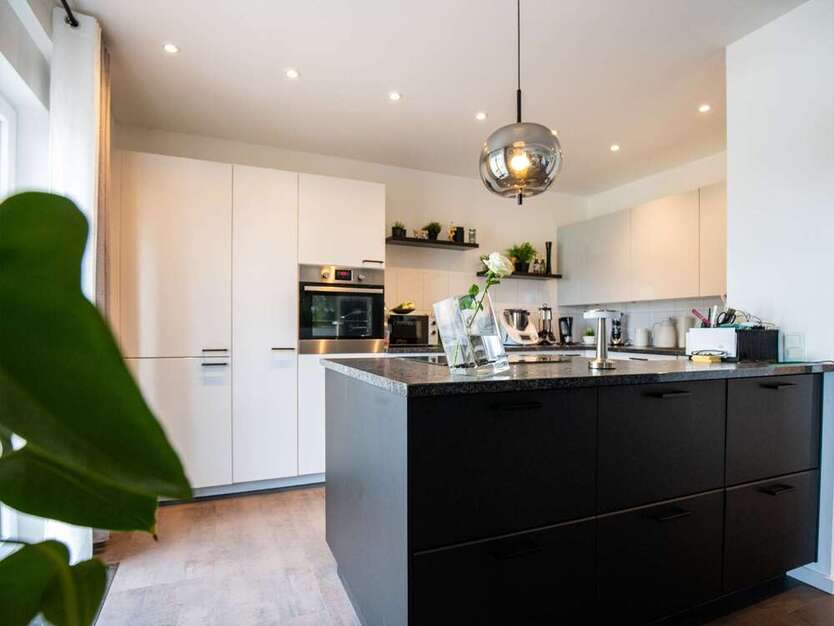 Haus zum Kaufen in Mönchengladbach 545.000 € 264 m²