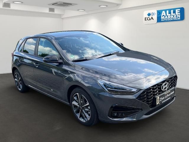 i30