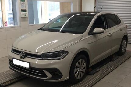 VW Polo 14.050 km 22.489 € Erfurt 99098