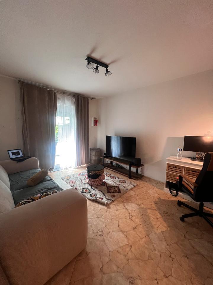 Charmante 2 Zimmer Wohnung im Herzen von Karlsruhe