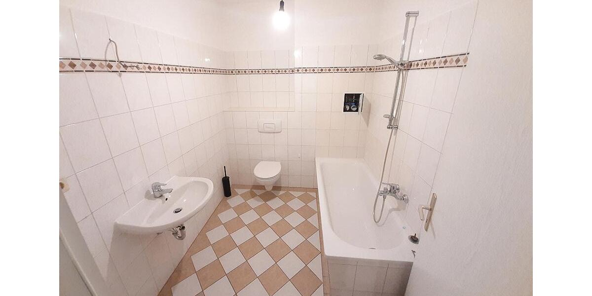 Etagenwohnung Aue-Bad Schlema Bad Schlema - 3 Zimmer, 70 m&sup2;, 225&euro; | Angebot:26283429