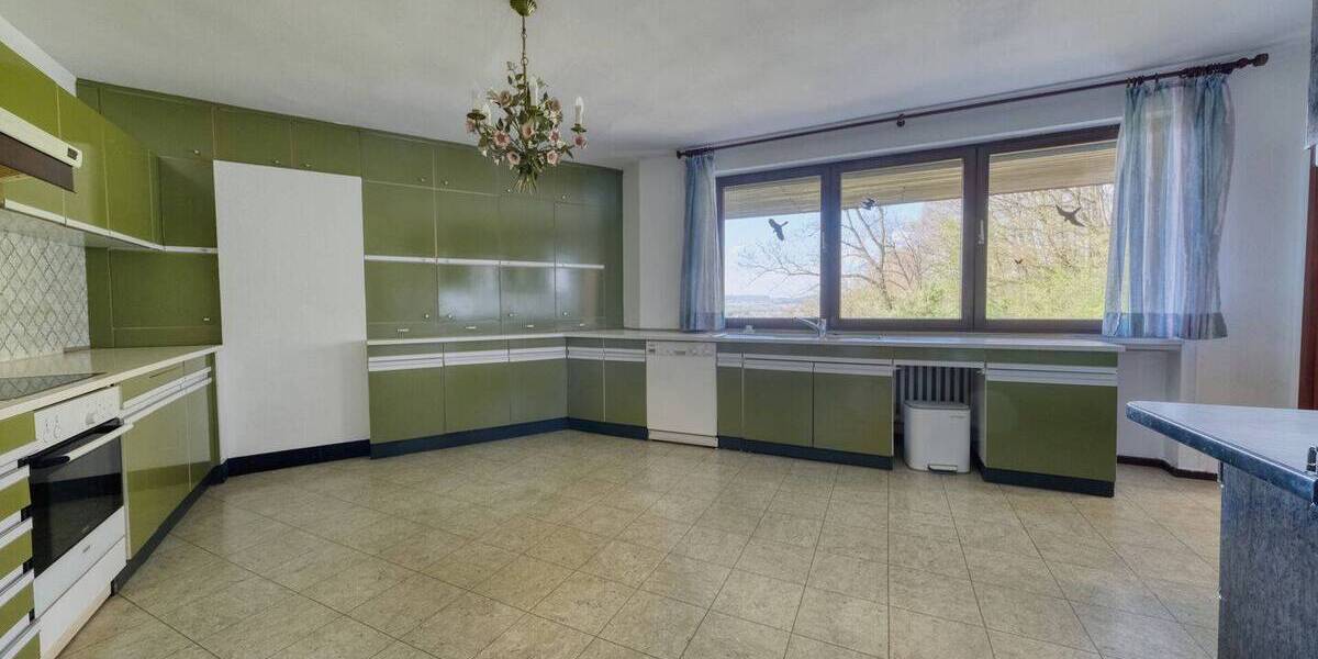 Etagenwohnung Wetzlar - 4 Zimmer, 167 m&sup2;, 299.000&euro; | Angebot:26346424