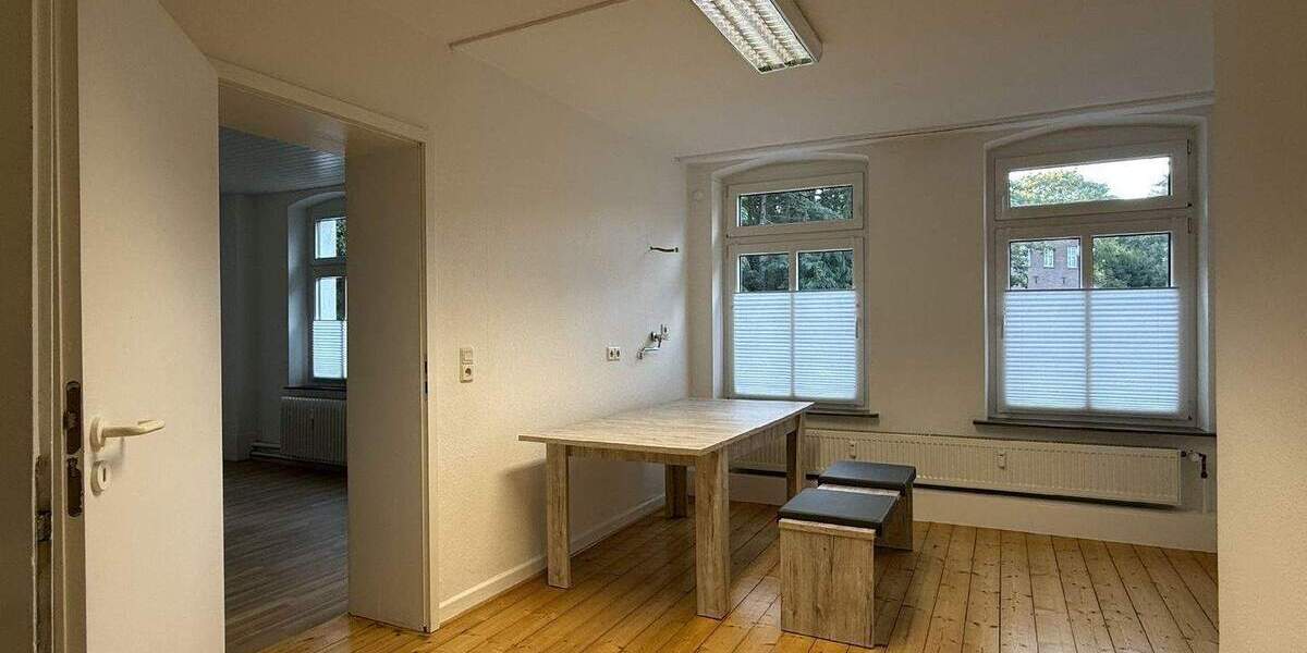 Mehrfamilienhaus, Wohnhaus Bedburg-Hau Schneppenbaum - 8 Zimmer, 122 m&sup2;, 590.000&euro; | Angebot:25796369