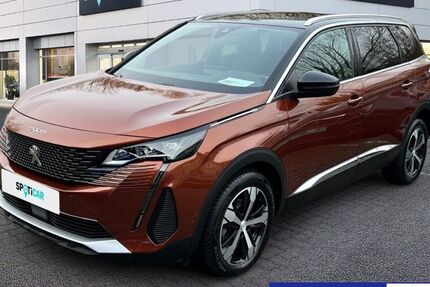 Peugeot 5008 32.715 km 28.756 &euro; Hamburg 22457