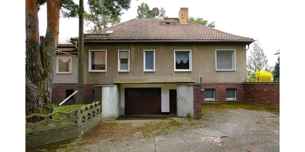 Stadtrefugium mit Nebengebäude - vielseitig nutzbar für Wohnen und Arbeiten - Einfamilienhaus Hoyerswerda | Angebot:10496756