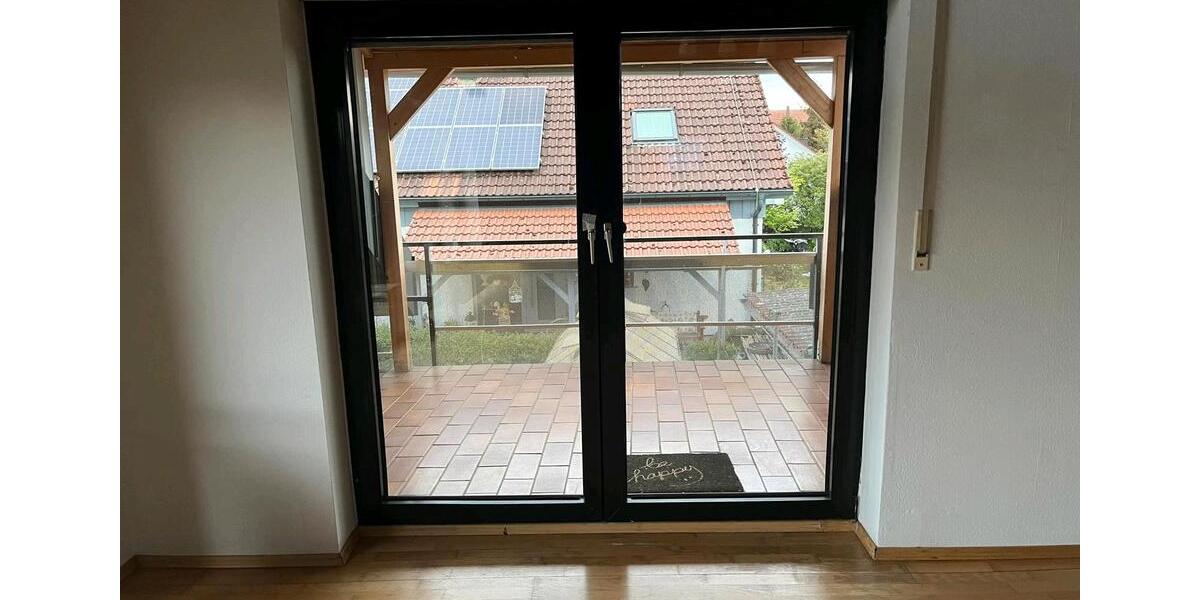 Etagenwohnung Ellwangen (Jagst) - 3.5 Zimmer, 100 m&sup2;, 700&euro; | Angebot:26429163