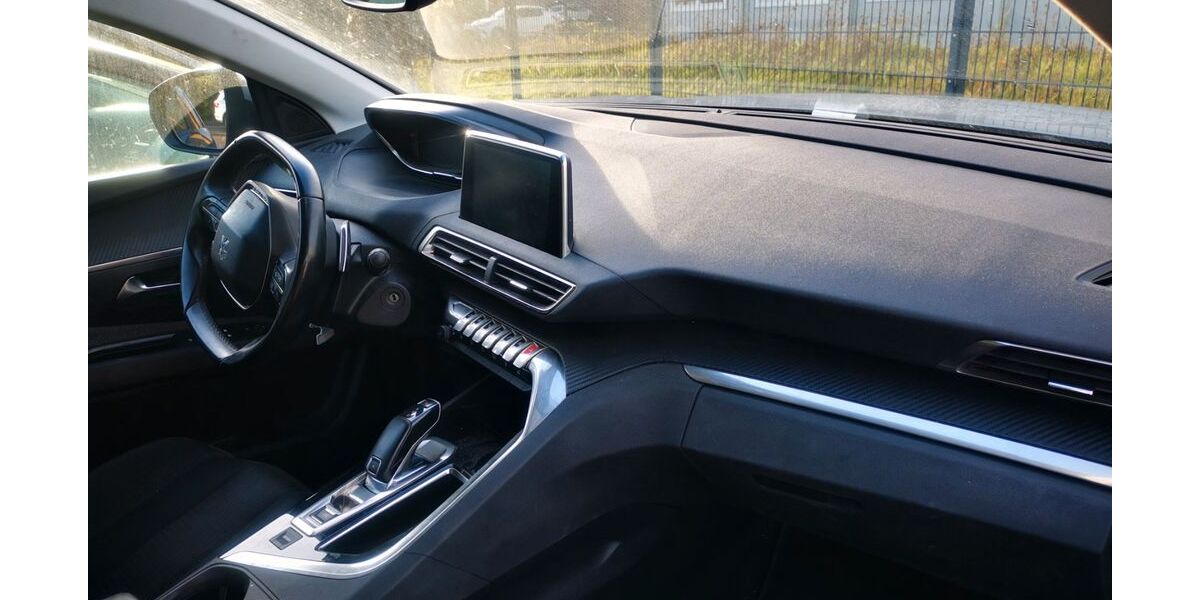 Peugeot 3008 175.000 km 9.000 &euro; Köln 51103