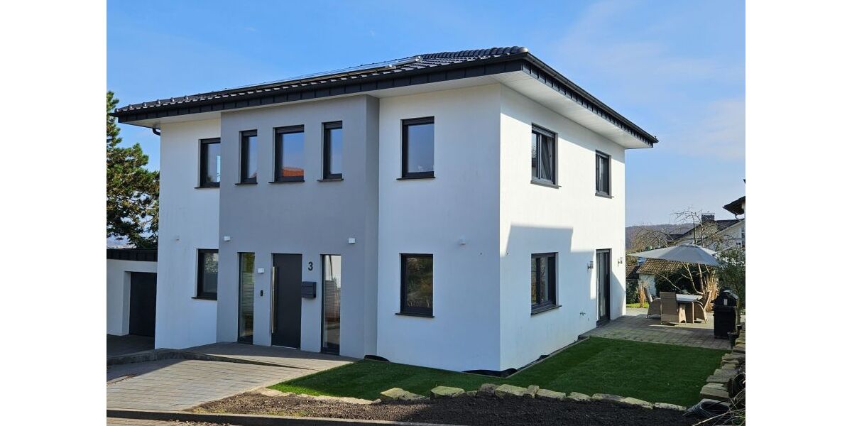 Provisionsfrei* Moderne neuwertige Stadtvilla mit gehobener Ausstattung provisionsfrei vom Eigentümer - Einfamilienhaus Oerlinghausen | Angebot:26334376