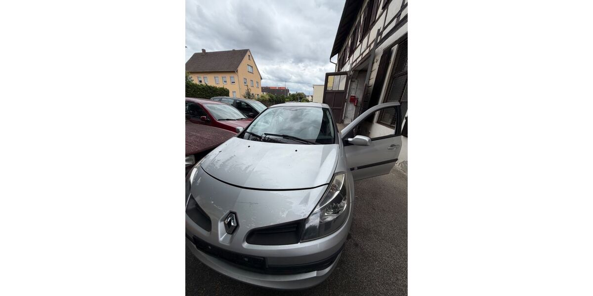 Renault Clio 170.000 km 1.050 &euro; Scheßlitz 96110