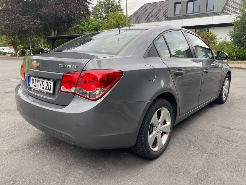 Cruze