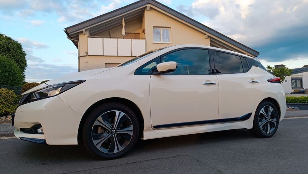 Nissan Leaf 33.000 km 12.700 € Schöffengrund 35641