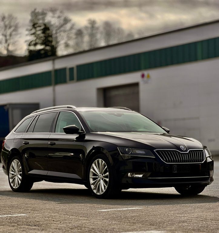Skoda Superb 195.000 km 15.900 € Lahr 77933