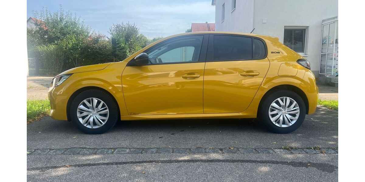 Peugeot 208 31.900 km 13.500 € Schwabmünchen 86830