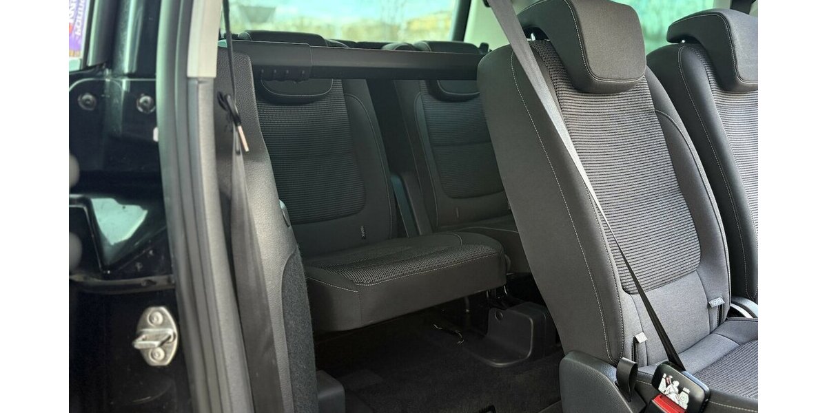 VW Sharan 2.0 TDI Comfortline 7.SITZ/NAVI/SHZ/DSG 107.728 km 21.800 &euro; Villingen-Schwenningen 78054