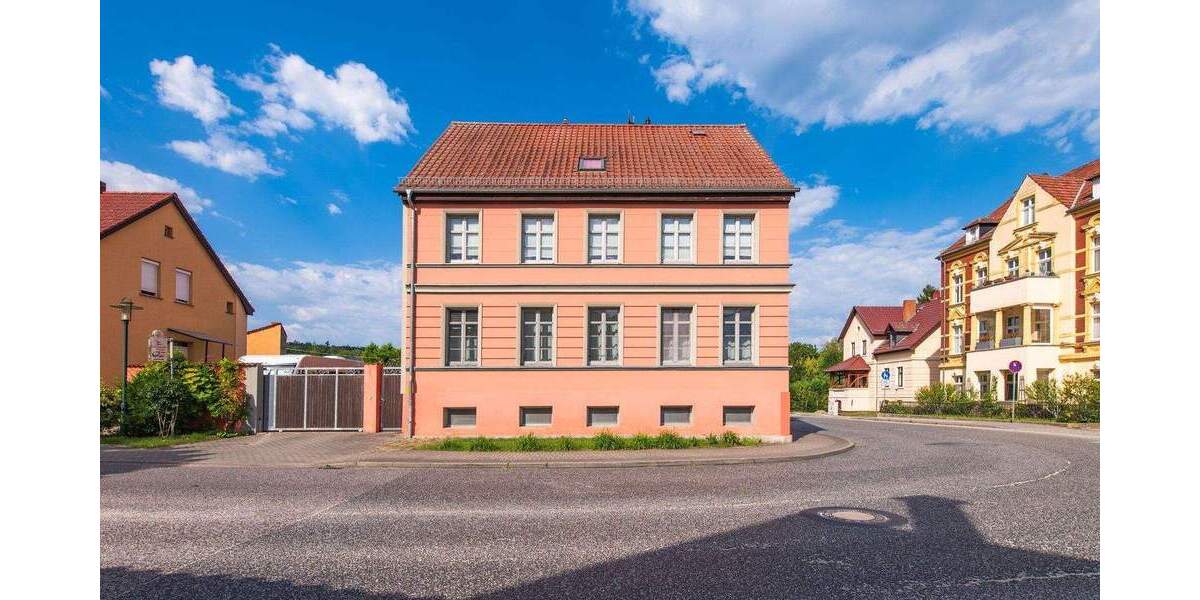 Stadthaus mit 3 Wohneinheiten & 1 GewerbeRestaurant in Gransee 1 zimmer