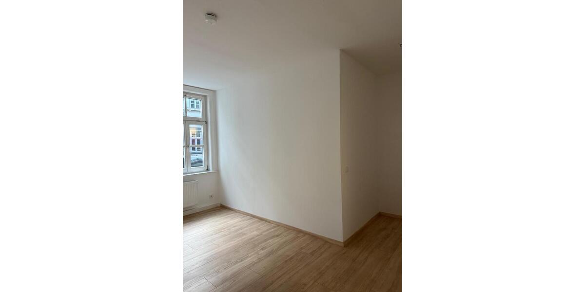 Etagenwohnung Erfurt - 5 Zimmer, 140 m&sup2;, 1.800&euro; | Angebot:24717600