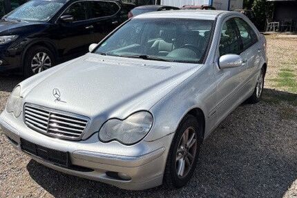 Mercedes C 240