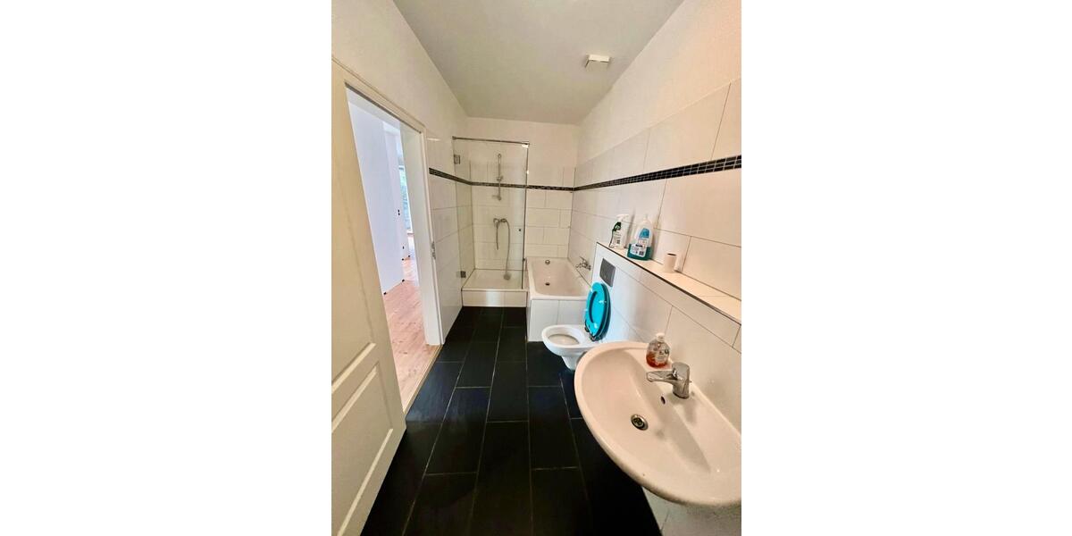 Erdgeschoßwohnung Offenbach am Main - 4 Zimmer, 105 m&sup2;, 1.350&euro; | Angebot:25299361