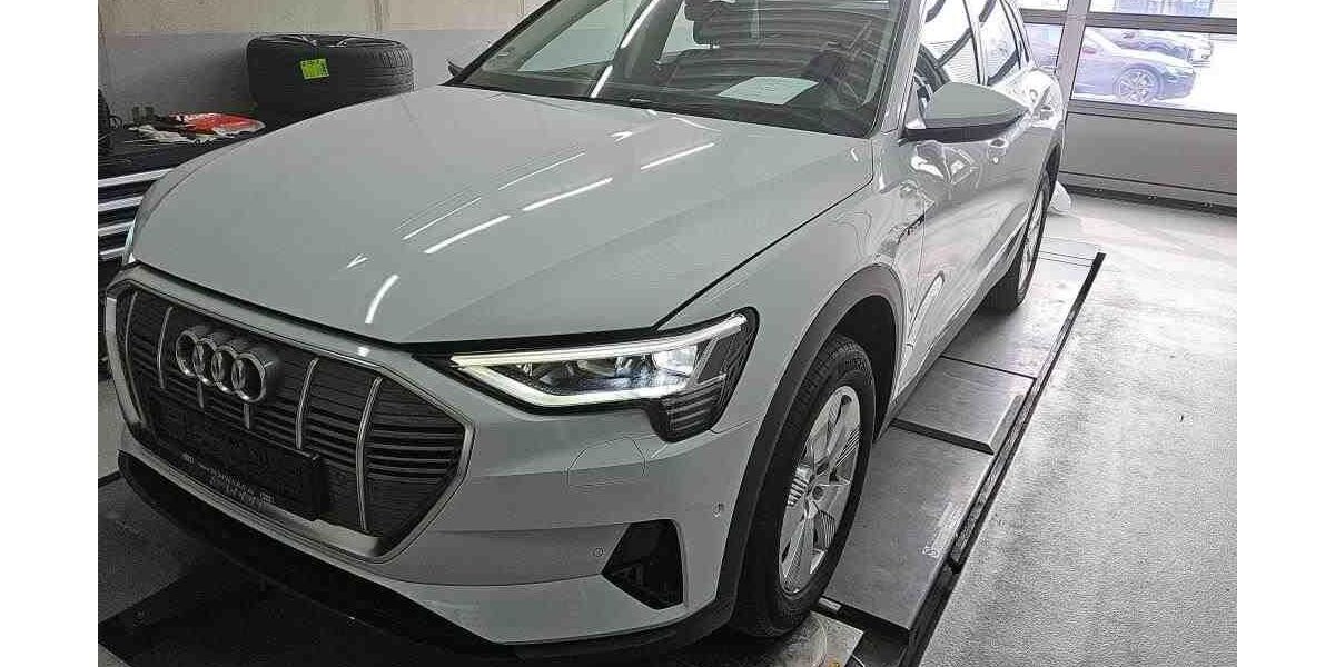 Audi e-tron 67.733 km 30.990 &euro; Nabburg 92507