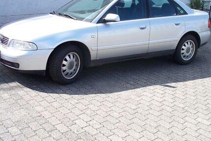 Audi A4 233.000 km 1.200 &euro; Kriftel 65830