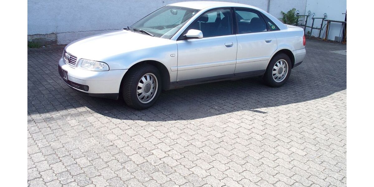 Audi A4 233.000 km 1.200 &euro; Kriftel 65830