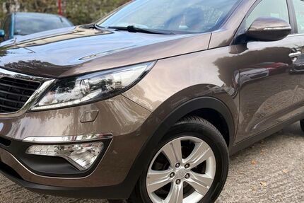 Kia Sportage 103.300 km 9.490 &euro; Berlin 12355