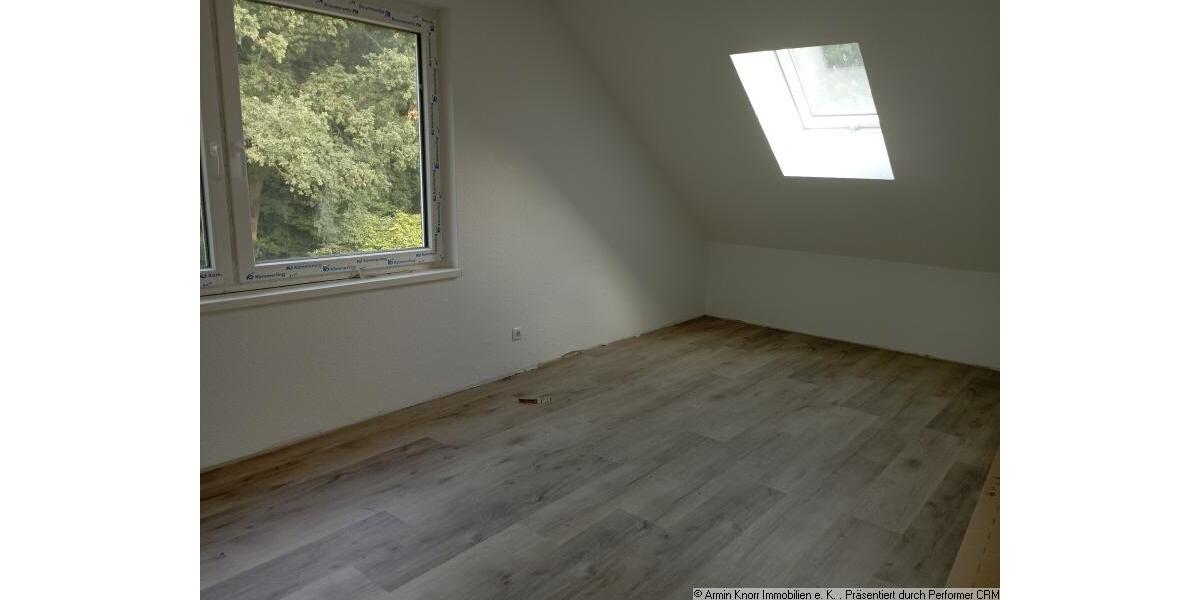 Dachgeschoßwohnung Oldenburg Bürgeresch - 2.5 Zimmer, 62 m&sup2;, 890&euro; | Angebot:25256227
