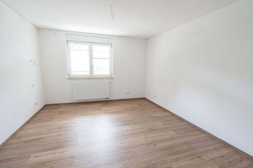 Etagenwohnung Wehr Öflingen - 3 Zimmer, 95 m&sup2;, 1.000&euro; | Angebot:25355865