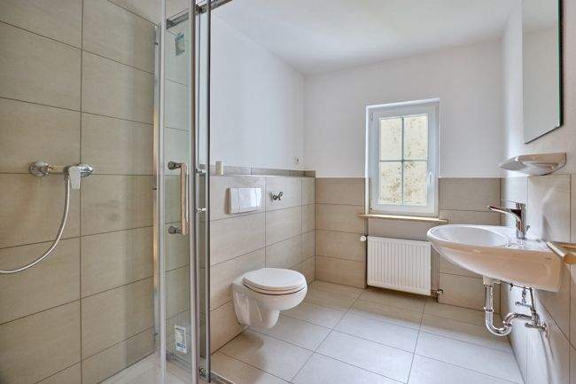 Gewerbeobjekt Roes - 1.250.000&euro; | Angebot:24821272