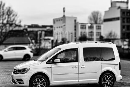VW Caddy 67.600 km 21.999 &euro; Plauen 08525