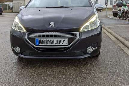 Peugeot 208 254.000 km 4.500 € Zell im Wiesental 79669