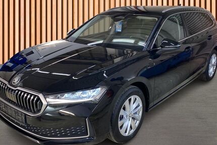 Skoda Superb 9.514 km 32.980 € Dresden 01328