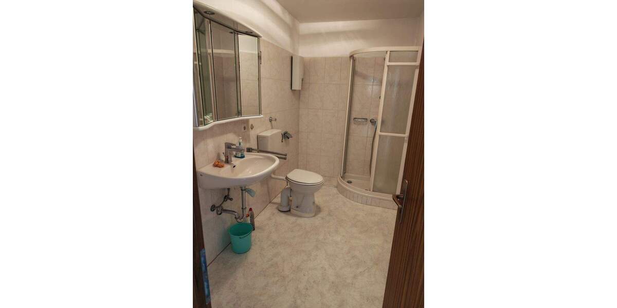 Etagenwohnung Uttenreuth - 3 Zimmer, 89 m&sup2;, 1.200&euro; | Angebot:25387068