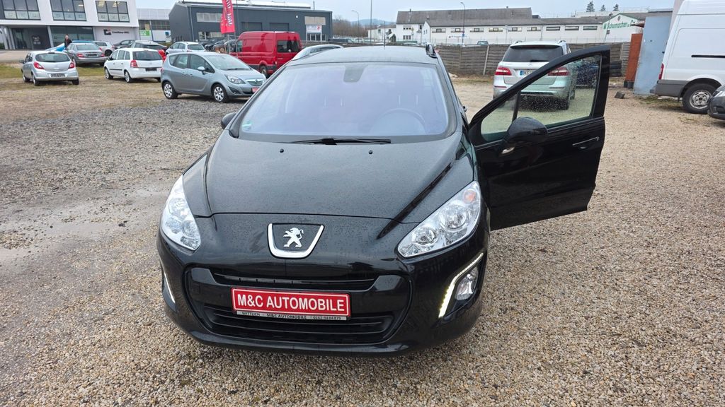 Peugeot 308 155.500 km 4.099 &euro; WITTLICH 54516