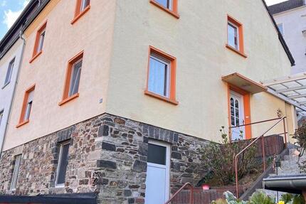 Doppelhaushälfte, Terasse, anmietbarer Garten 6 zimmer