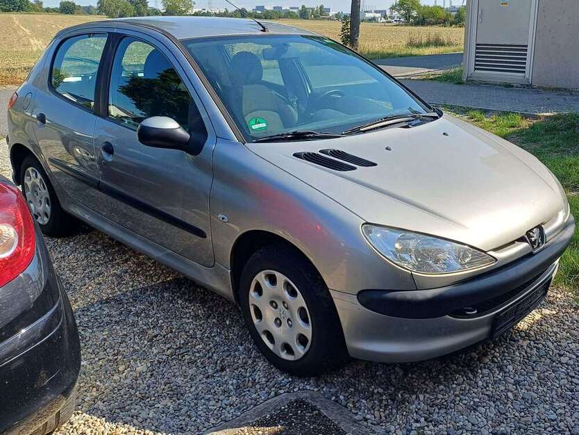 Peugeot 206 210.570 km 1.000 € Mörfelden-Walldorf 64546