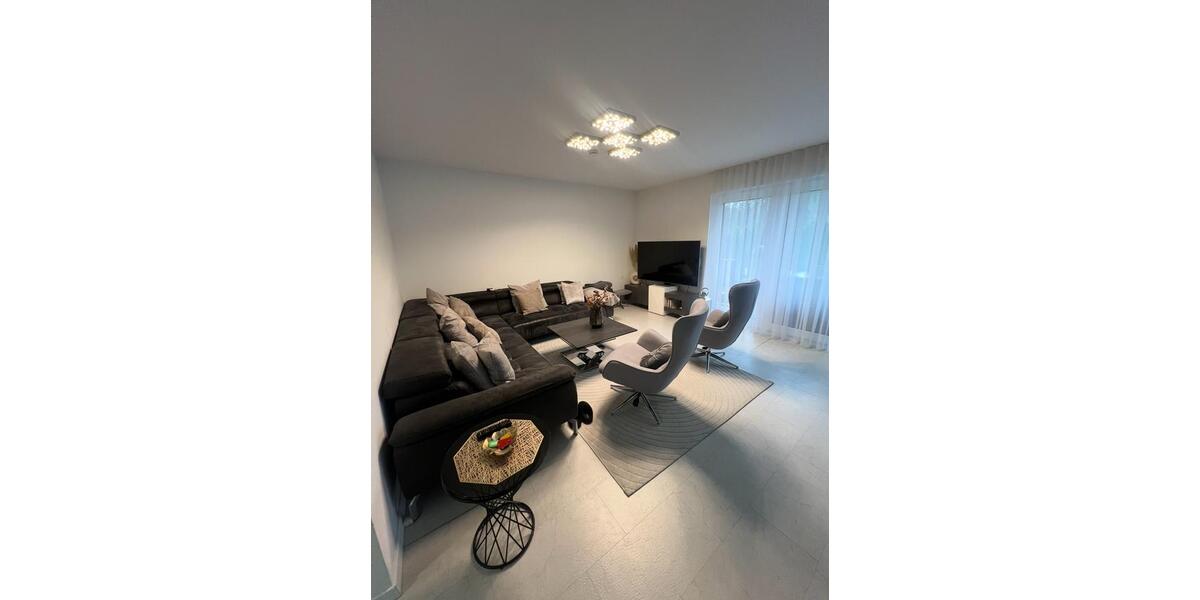 Erdgeschoßwohnung Sundern (Sauerland) - 4 Zimmer, 145 m&sup2;, 1.350&euro; | Angebot:26267444