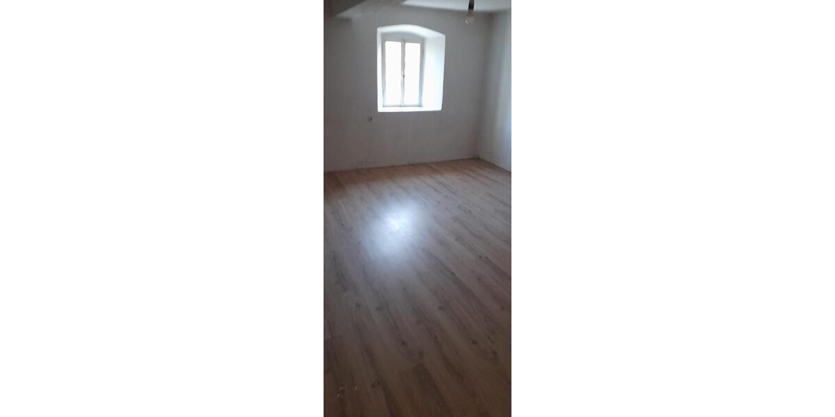 Einfamilienhaus Steinwenden - 8 Zimmer, 200 m&sup2;, 82.000&euro; | Angebot:26942980