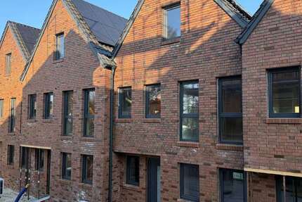 Haus Edewecht - Friedrichsfehn Friedrichsfehn - 6 Zimmer, 121 m&sup2;, 1.580&euro; | Angebot:25424225