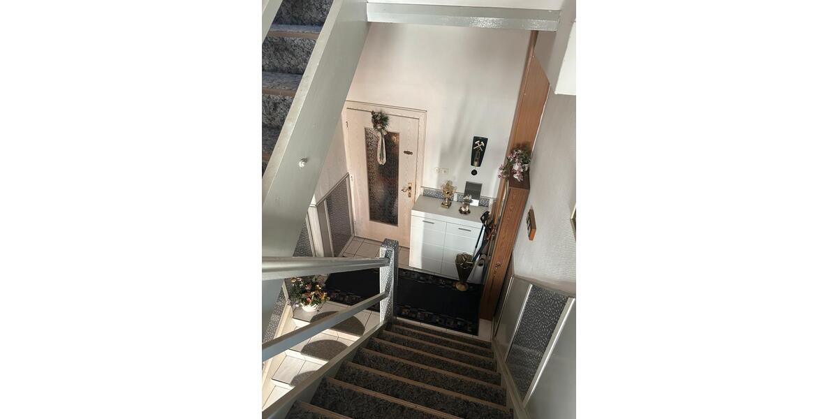 Mehrfamilienhaus, Wohnhaus Teuchern - 7 Zimmer, 249 m&sup2;, 100.000&euro; | Angebot:20715662