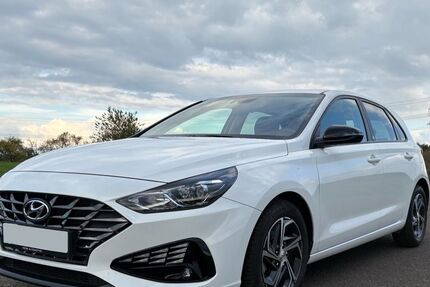 Hyundai i30 23.500 km 15.500 € Schmelz 66839