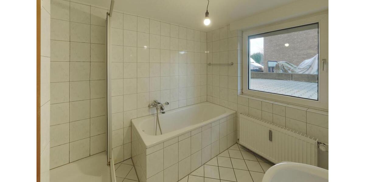 Etagenwohnung Bergheim - 3 Zimmer, 86 m&sup2;, 1.215&euro; | Angebot:26625135