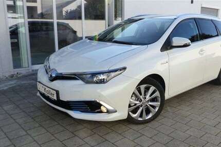 Toyota Auris 80.500 km 14.900 &euro; Bad Gögging 93333