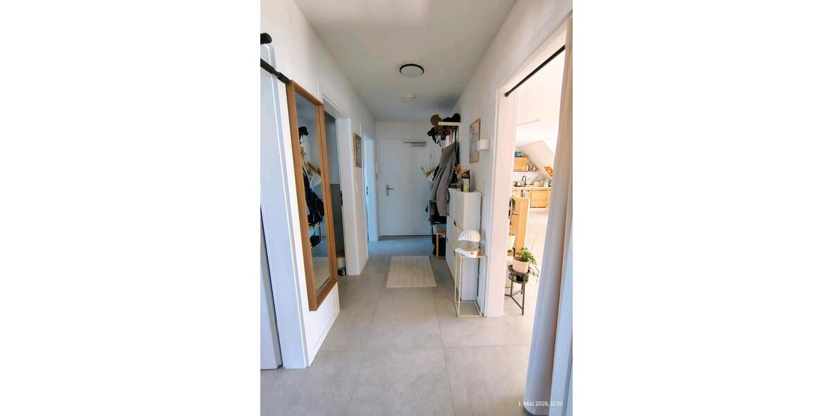 Dachgeschoßwohnung Hatten - 3 Zimmer, 82 m&sup2;, 990&euro; | Angebot:26419502