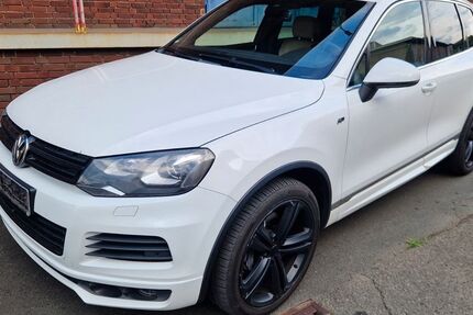 VW Touareg 242.948 km 16.299 € Sinn 35764