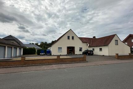 Haus Melle - 7 Zimmer, 270 m&sup2;, 300.000&euro; | Angebot:26978063