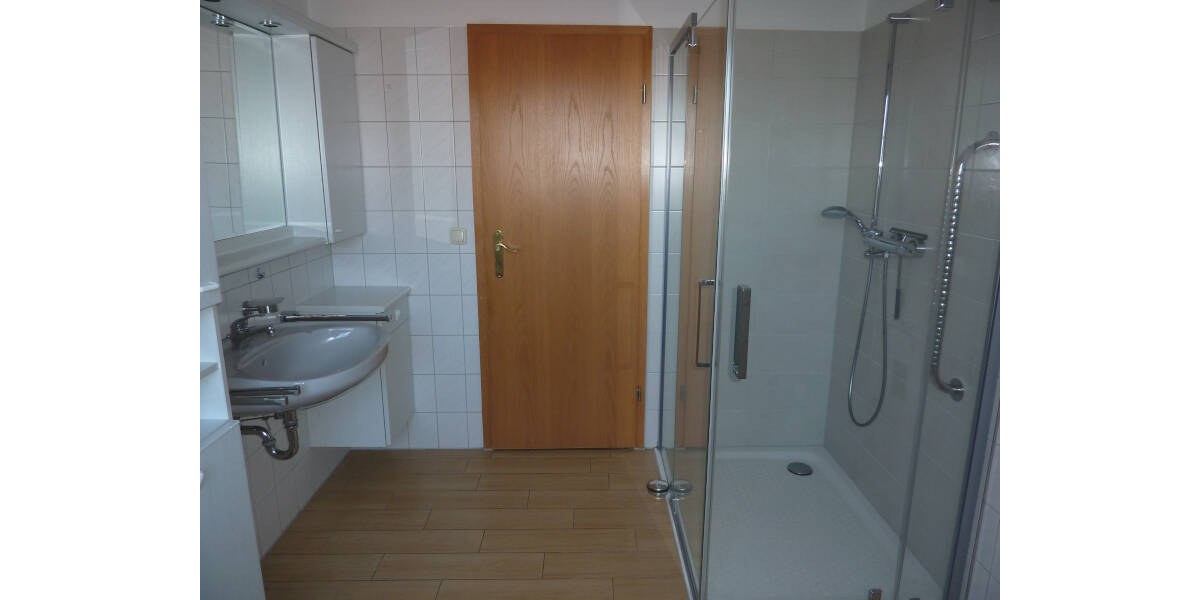 Etagenwohnung Wiesmoor - 3 Zimmer, 92 m&sup2;, 740&euro; | Angebot:26257353