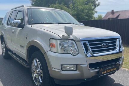 Ford Explorer 82.000 km 13.490 &euro; DAHLEWITZ 15827