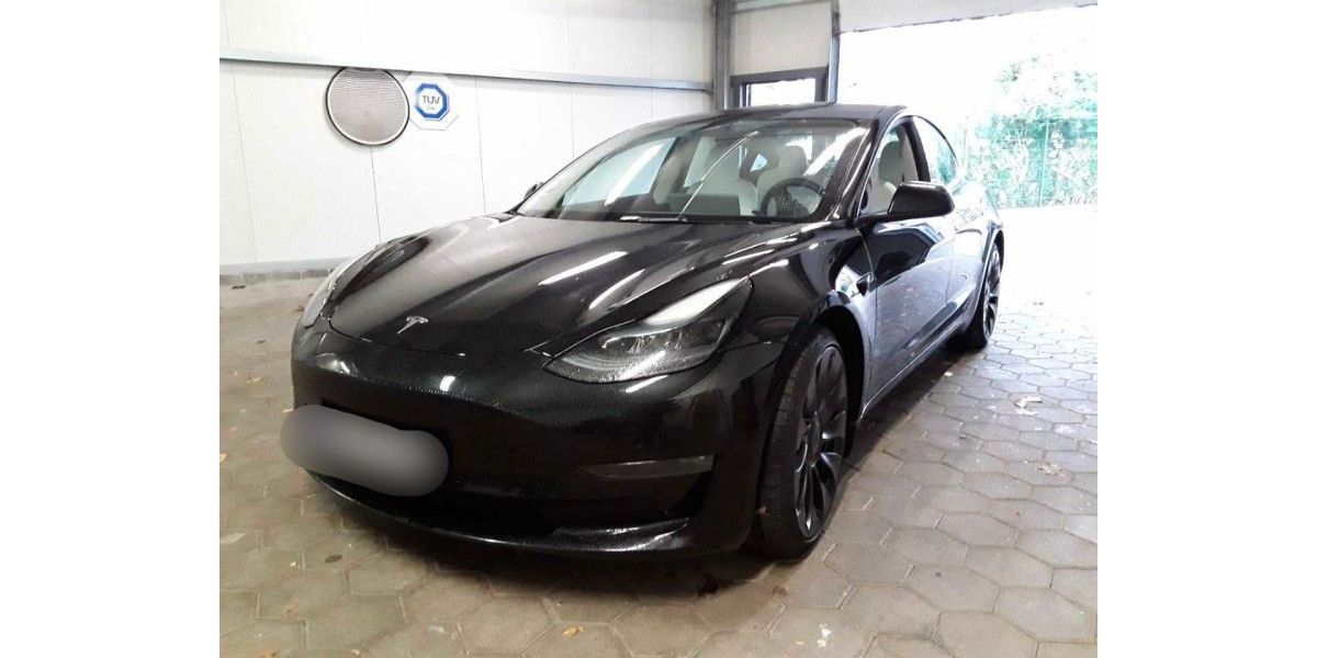 Tesla Model 3 51.888 km 31.980 &euro; Waldfeucht 52525
