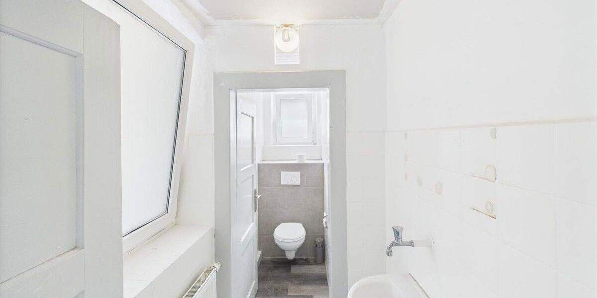 Einfamilienhaus Baunach - 9 Zimmer, 280 m&sup2;, 2.150&euro; | Angebot:26675744